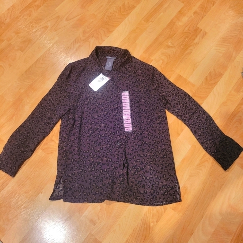 Chelsea & Theodore Long Sleeve Animal Print Blouse Size small